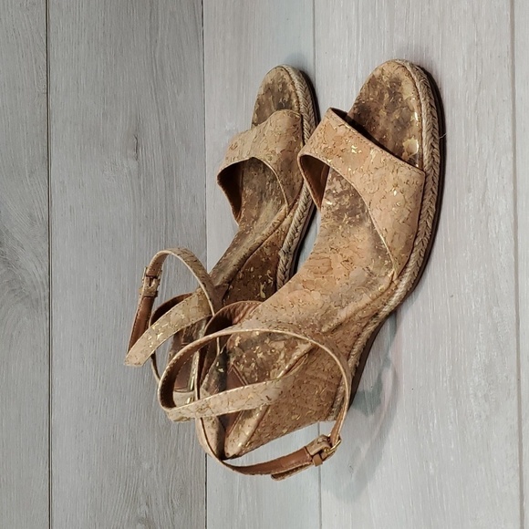 Tory Burch Womens Strappy Leather Wedge Sandals shoes sz 7.5 M - Picture 1 of 12